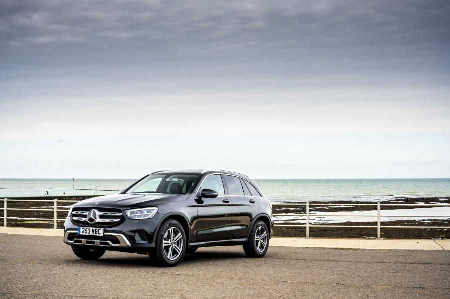  Mercedes-Benz GLC220 d 4Matic (X253) 2019 года  (UK) (фото 1 из 89)